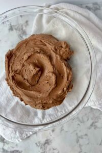 chocolate frosting