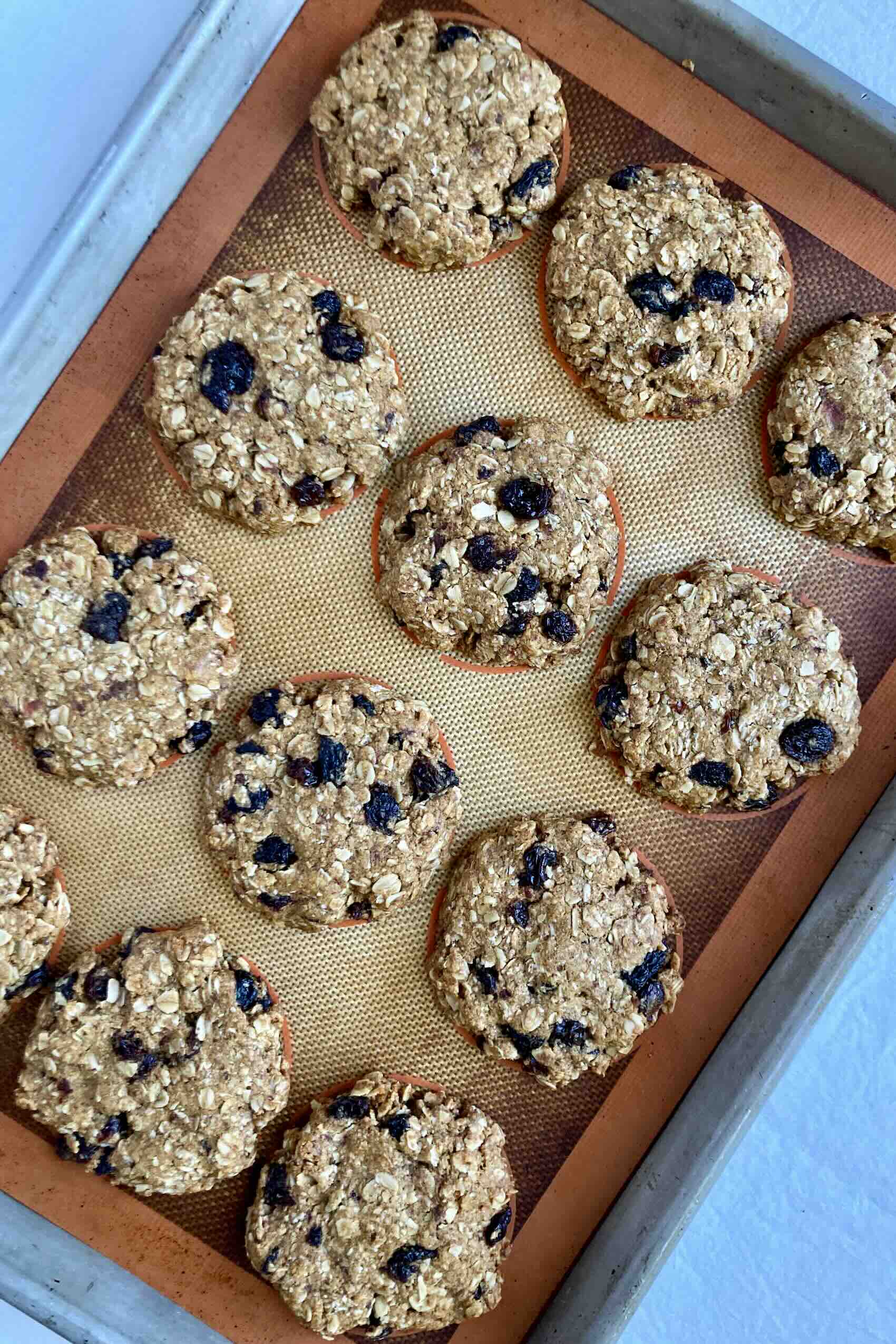 Date Raisin Cookies Date Sweetened Oatmeal Raisin Cookies