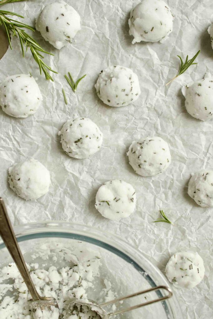 DIY Kitchen Sink Deodorizers