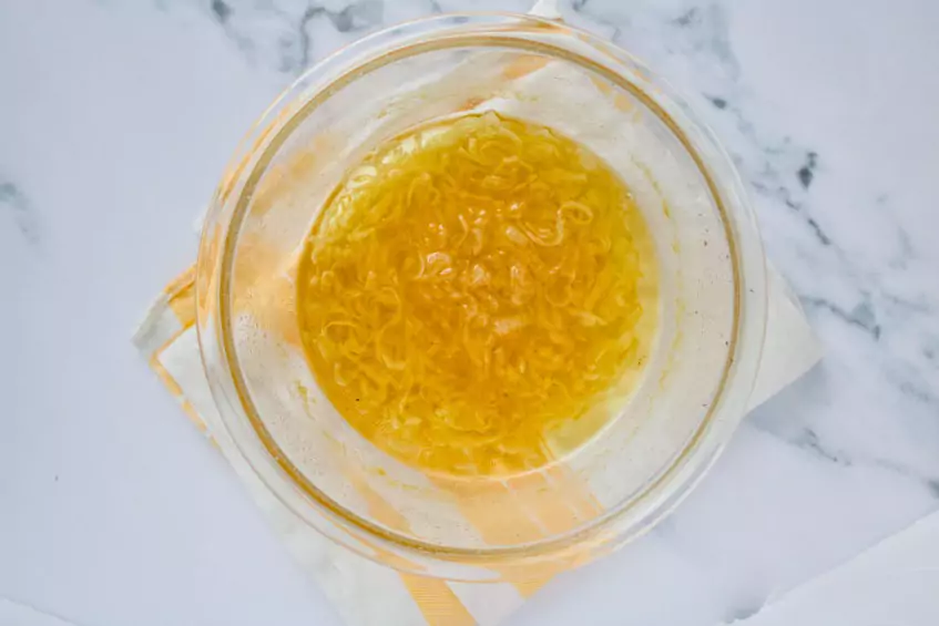 How to Fry Onions in the Microwave