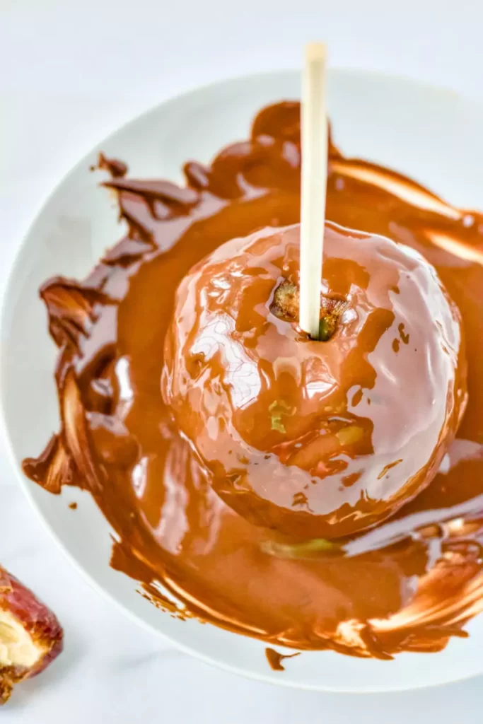 Date Caramel Apple