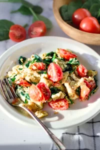 Scrambled Eggs with Spinach and Tomatoes