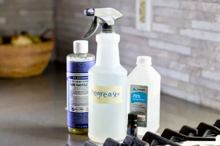 Homemade Kitchen Degreaser Spray
