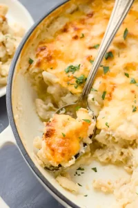Baked Macaroni and Cheese with Cauliflower Cheese Sauce
