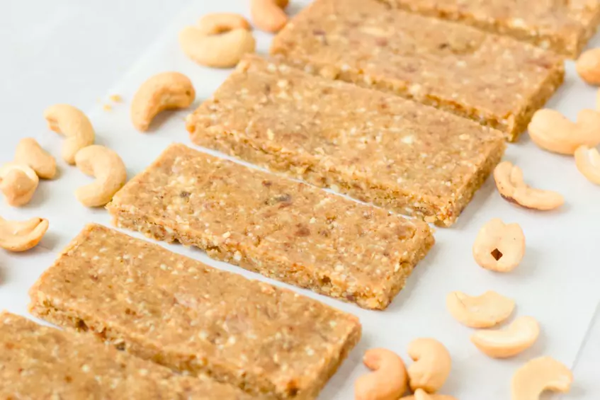 Homemade Cashew Cookie Larabar Recipe